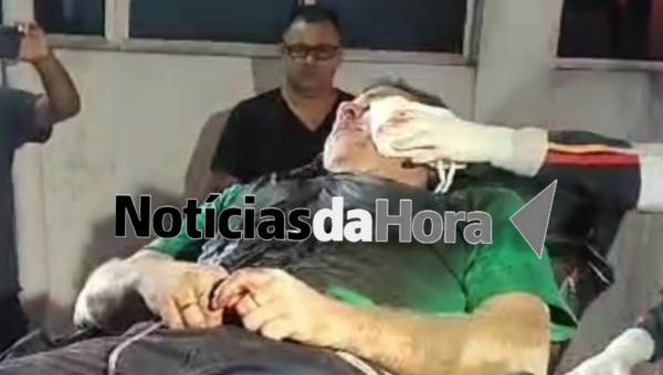 Homem leva tiro no rosto ao pular de carro em movimento em Rio Branco